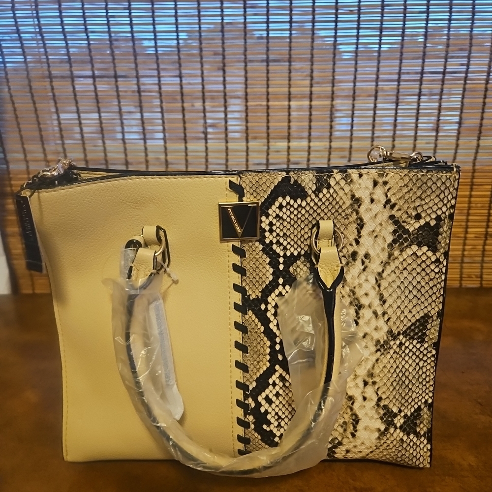 Elegant Cream and Snake Print Women's Bag